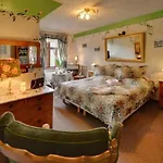 Bialy Jar B&B 카르파츠