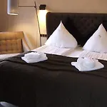 Bialy Jar Bed & Breakfast 4*