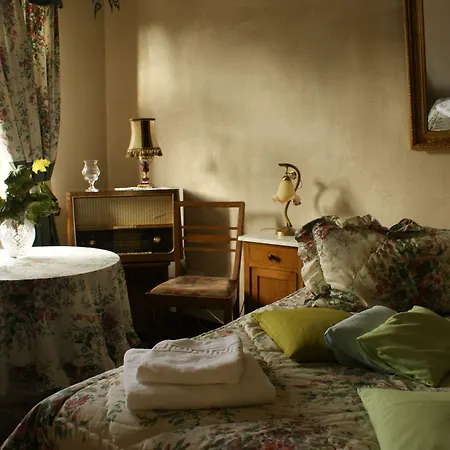 Bialy Jar ベッド・アンド・ブレックファスト 4*