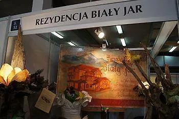 Bialy Jar 4*