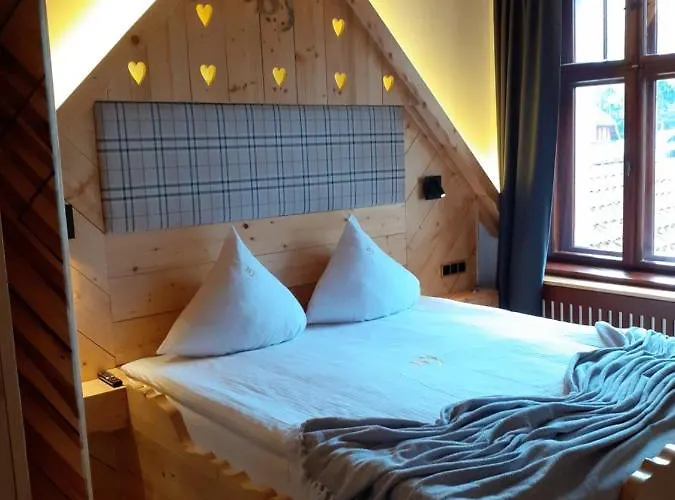 Bialy Jar Bed & Breakfast 4*